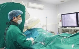 Cứu sống bệnh nhân 83 tuổi bị sốc tim, nhồi máu não nguy kịch