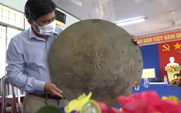 Đồng Tháp: Ngư dân vớt được vật nghi là trống đồng cổ