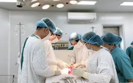 7 giờ phẫu thuật cứu bệnh nhân băng huyết nặng do tự ý phá thai