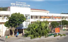 Trẻ nghịch dại, đổ keo 502 vào vùng kín, bác sĩ cảnh báo các gia đình cẩn trọng