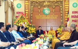 Phó Thủ tướng Thường trực chúc mừng Đại lễ Phật đản Phật lịch 2566