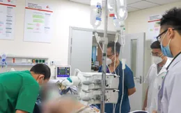 Đưa bệnh nhân nguy kịch từ Trường Sa về đất liền điều trị bằng trực thăng