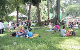 TP Hồ Chí Minh: Các điểm vui chơi, giải trí tại trung tâm đông kín người dân