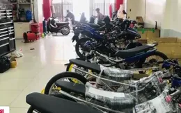 Đột kích lò chuyên “độ” xe cho “quái xế”