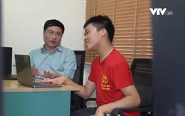 Nghị lực của chàng trai khuyết tật trở thành người ra đề thi Olympic Tin học