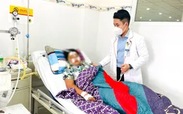 Cứu sống bé trai sốc sốt xuất huyết nguy kịch