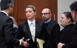 "Amber Heard thua kiện vì không đáng tin"