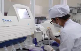 Các bệnh viện lớn tiếp tục đối mặt với nguy cơ thiếu hóa chất xét nghiệm, vật tư y tế