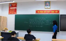 "Áo xanh sư phạm tới trường" dạy miễn phí cho các em học sinh