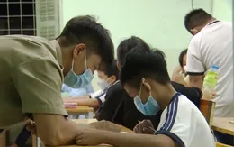 Lớp học xóa mù chữ giữa lòng TP Hồ Chí Minh