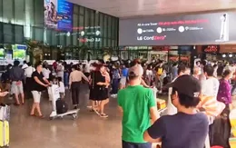 Sân bay Tân Sơn Nhất nhộn nhịp những ngày cuối tuần