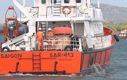 Những hình ảnh đầu tiên về 4 ngư dân trên tàu cá Bình Thuận mất tích được tìm thấy