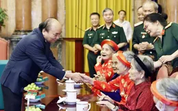 Chủ tịch nước biểu dương những người "Ăn cơm nhà vác nghĩa tình"