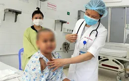 Cứu sống bệnh nhi sốt xuất huyết tổn thương gan, thận nặng