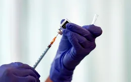 Mũi vaccine tăng cường: Chốt chặn quan trọng trong cuộc chiến chống COVID-19