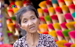 Người phụ nữ Huế hết lòng với trẻ ung thư