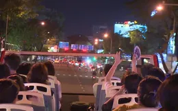 Trải nghiệm tour TP Hồ Chí Minh về đêm bằng bus mui trần