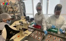 Mỹ ngừng phát miễn phí bộ xét nghiệm COVID-19