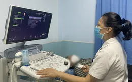 Phát hiện mắc ung thư tinh hoàn khi đi khám sưng, đau vùng kín