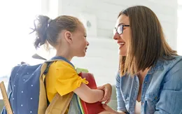 Cha mẹ cần chuẩn bị cho trẻ những gì khi trở lại trường học?