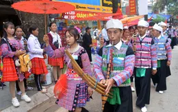 Quảng Bình, Sơn La mừng Tết Độc lập