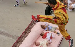 8 truyền thống "kỳ lạ" còn tồn tại trên thế giới