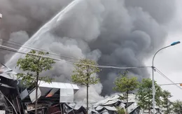 Cháy lớn tại công ty sản xuất linh kiện điện tử ở Bắc Ninh