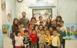 Hệ thống Anh ngữ Quốc tế Amslink mang Tết đến sớm cho các em nhỏ khuyết tật