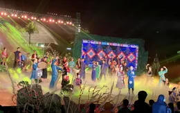 Tết với đồng bào 2023: Xuân sang thay áo mới