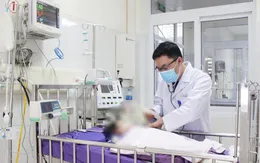 Cấp cứu bé gái bị rơi xuống bể nước của gia đình