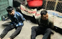 Khống chế 2 đối tượng dùng bình xịt hơi cay, ớt bột tấn công tổ công tác đặc biệt