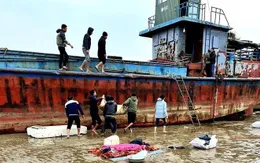 Quảng Ninh: Một người lái sà lan rơi xuống biển tử vong​