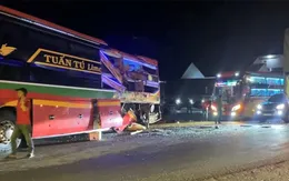 Va chạm xe khách với xe tải, 4 người thương vong