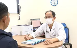 Xơ gan vì uống cả lít rượu mỗi ngày