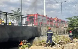 Xử lý nghiêm trường hợp buôn bán, lấn chiếm, đốt rác dưới gầm cầu