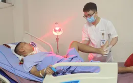 Kỳ tích: Cứu sống bệnh nhân tai biến tỉnh dậy sau 10 ngày hôn mê sâu