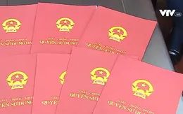 Giữ sổ đỏ hơn 20 năm không trả cho người dân