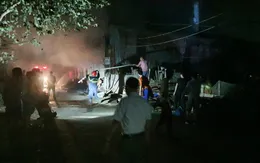 Hỏa hoạn thiêu rụi 450m2 xưởng gỗ, 5 người thương vong