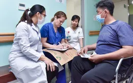 Bệnh viện Quân y 175 phẫu thuật khớp háng miễn phí cho bệnh nhân nghèo