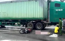 Nghệ An: Va chạm với xe container, bé 4 tuổi tử vong thương tâm