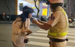 Nhiều 'bóng hồng' bị kiểm tra nồng độ cồn đêm 20/10