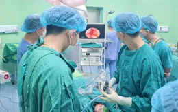 Trẻ sơ sinh bị dị tật tịt lỗ mũi sau 2 bên hiếm gặp