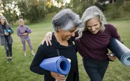 Mối quan hệ bạn bè có thể giúp bạn “kéo dài tuổi thọ”