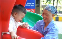 Hỗ trợ người mẹ bị ung thư, một mình nuôi con 17 tháng tuổi
