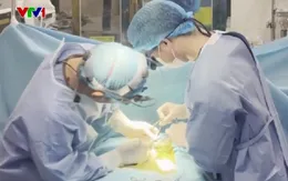 Ca mổ đặc biệt đặt máy tạo nhịp tim cho bé sơ sinh