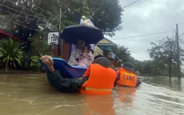 Thừa Thiên - Huế: Khẩn trương di dời người dân ở những khu vực ngập sâu nguy hiểm