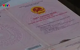 Tự ý giữ sổ đỏ của dân suốt 12 năm