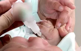 Cảnh báo trẻ ngộ độc thuốc nhỏ mũi Naphazolin