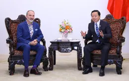 Phó Thủ tướng Trần Hồng Hà tiếp chuyên gia hàng đầu thế giới về chuyển đổi số