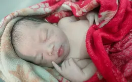 TP Hồ Chí Minh: Tìm người thân cho bé trai sơ sinh bị bỏ rơi bên lề đường